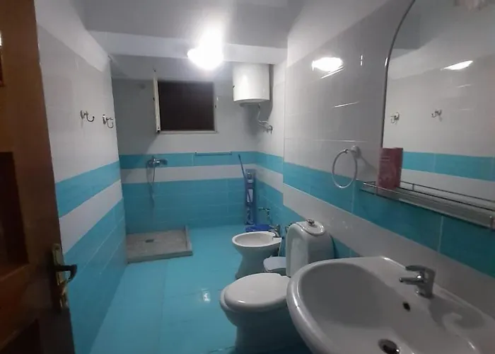 River 旅馆 地拉那